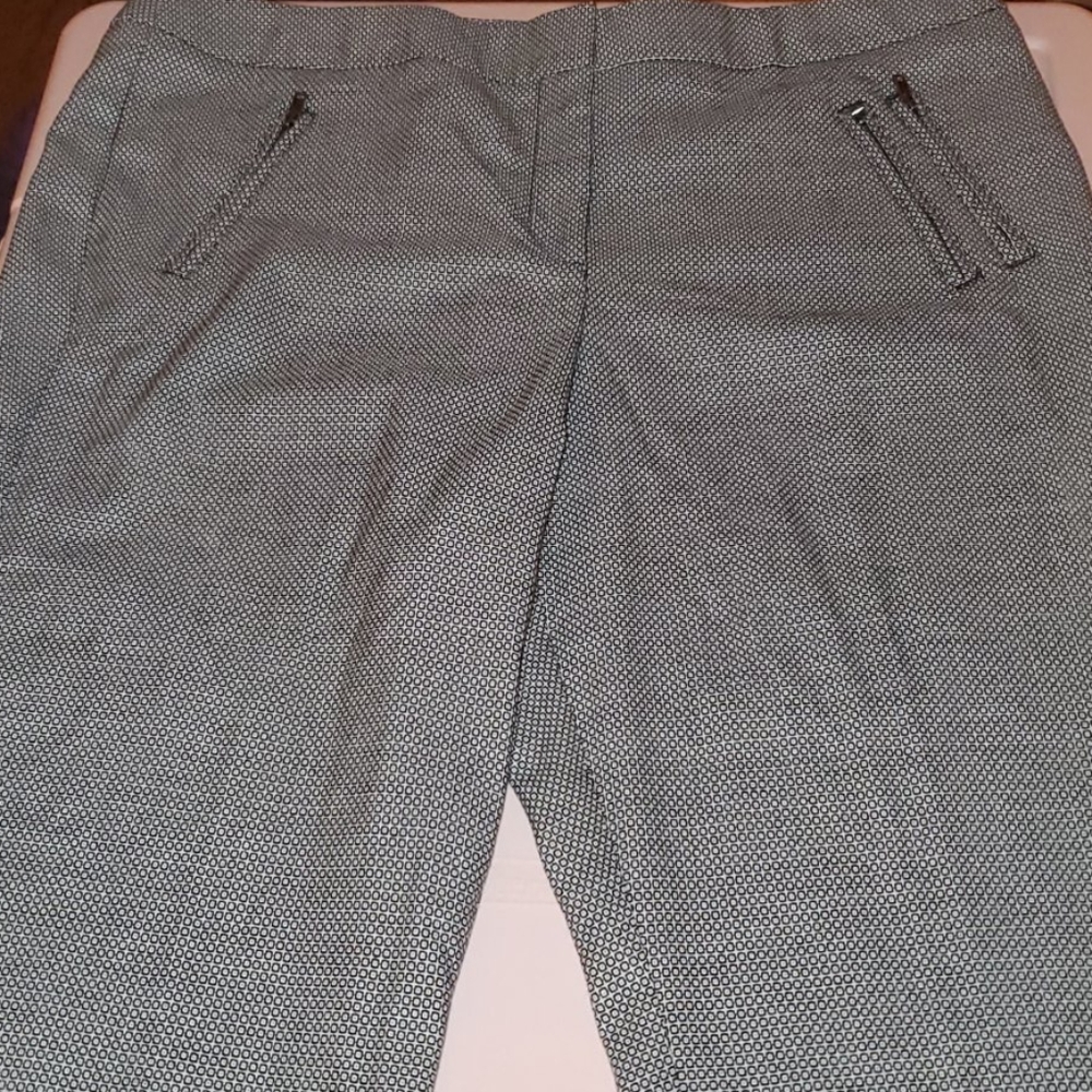 Ankle pants
